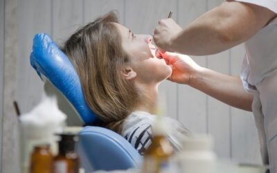 7 Early Warning Signs You Might Need a Periodontist